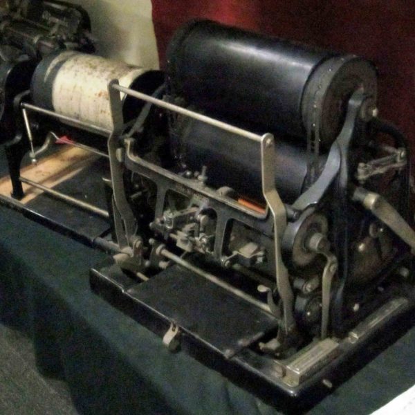 Resistance mimeograph machines www.altenay.com 1